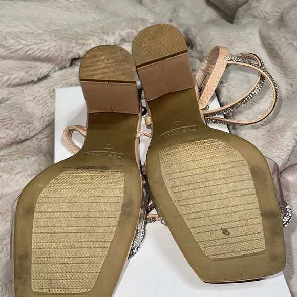 Nude/Clear Women Bow Rhinestone Heels - Picture 3 of 4